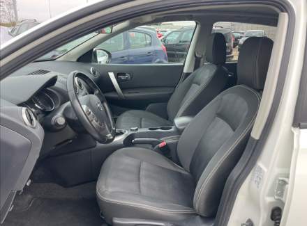 Nissan - Qashqai