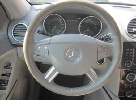 Mercedes-Benz - GL