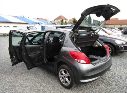 Peugeot - 207