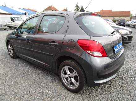 Peugeot - 207