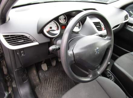 Peugeot - 207