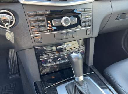 Mercedes-Benz - E-class