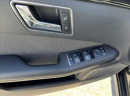 Mercedes-Benz - E-class