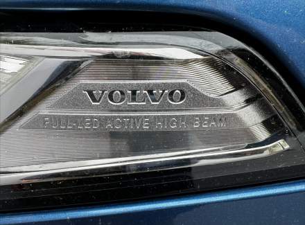 Volvo - XC90