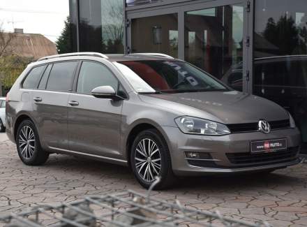 Volkswagen - Golf