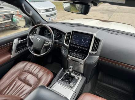 Toyota - Land Cruiser