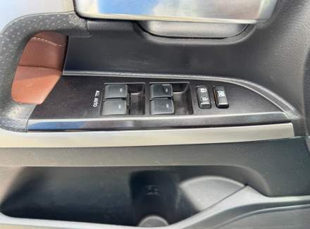 Toyota - Land Cruiser