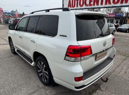 Toyota - Land Cruiser