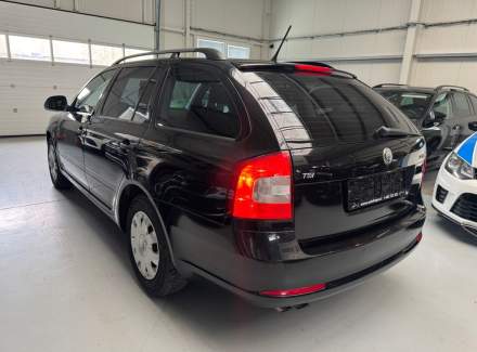 Škoda - Octavia