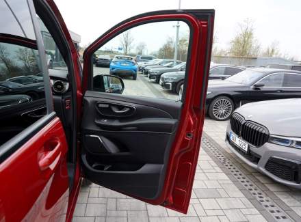 Mercedes-Benz - V-class