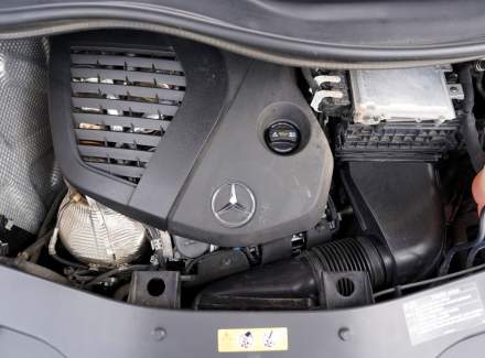 Mercedes-Benz - V-class