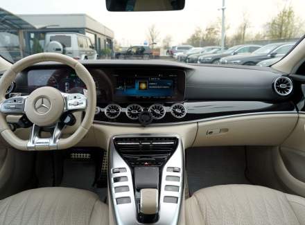 Mercedes-Benz - AMG GT