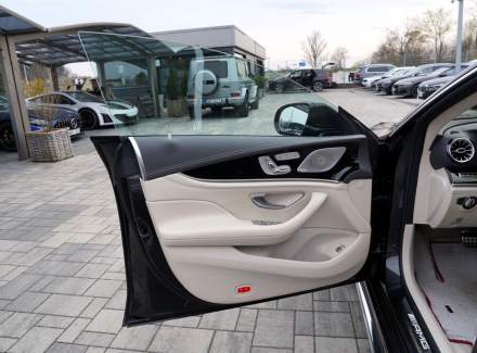 Mercedes-Benz - AMG GT