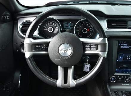Ford - Mustang