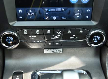 Ford - Mustang