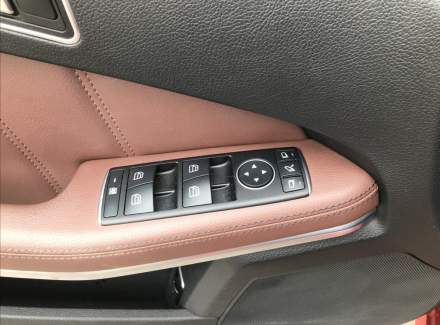 Mercedes-Benz - E-class