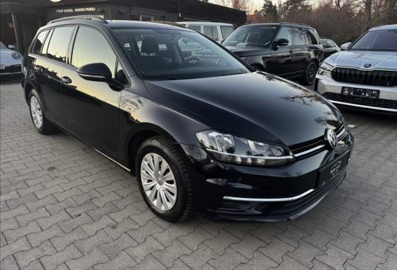Volkswagen - Golf