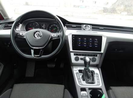 Volkswagen - Passat