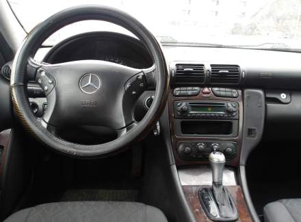 Mercedes-Benz - C-class