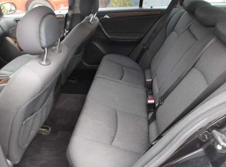 Mercedes-Benz - C-class