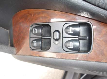 Mercedes-Benz - C-class