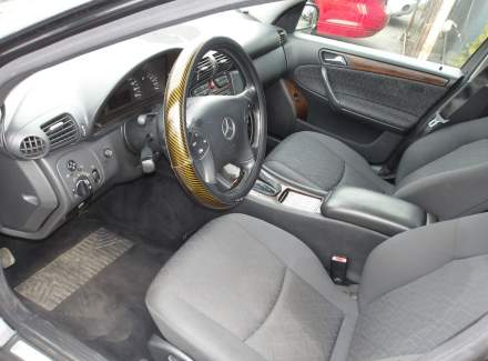 Mercedes-Benz - C-class