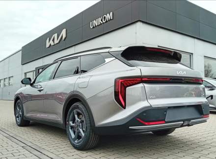 Kia - K4