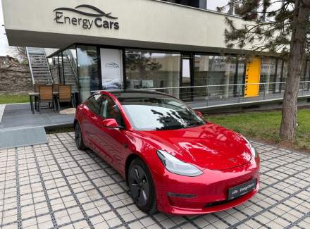 Tesla - Model 3