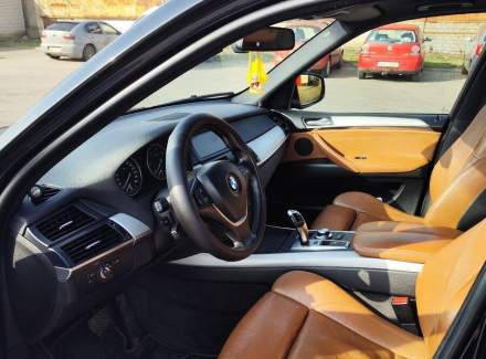 BMW - X5