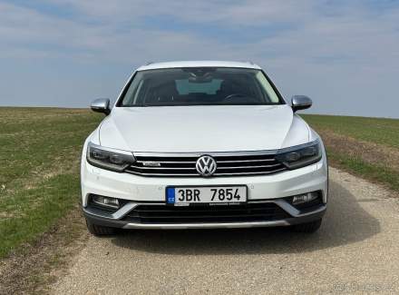 Volkswagen - Passat