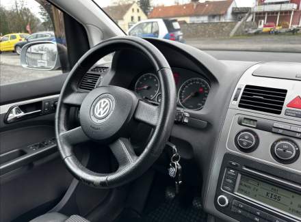 Volkswagen - Touran