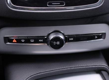 Volvo - XC90