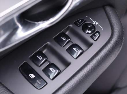 Volvo - XC90