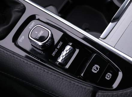Volvo - XC90