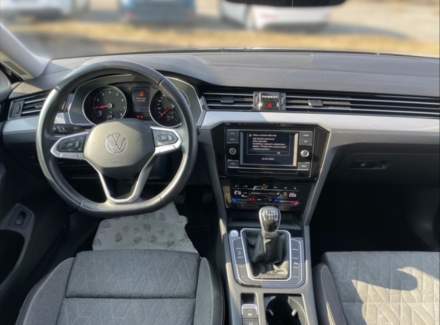 Volkswagen - Passat