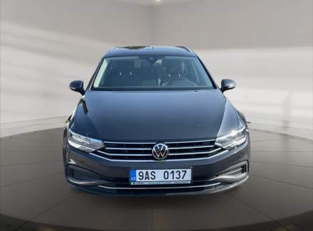 Volkswagen - Passat