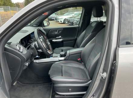 Mercedes-Benz - GLB