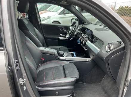 Mercedes-Benz - GLB