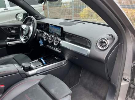 Mercedes-Benz - GLB