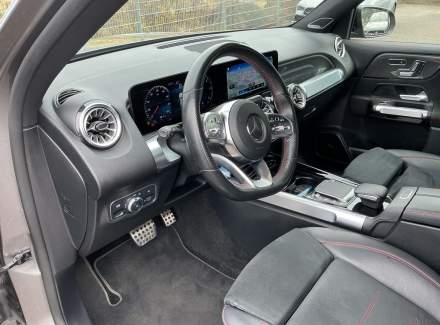 Mercedes-Benz - GLB