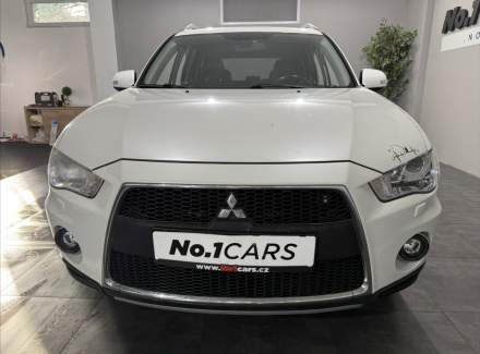 Mitsubishi - Outlander