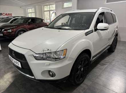 Mitsubishi - Outlander