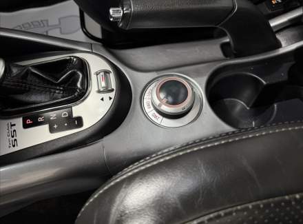 Mitsubishi - Outlander