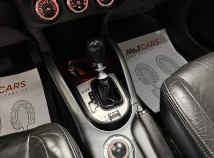 Mitsubishi - Outlander