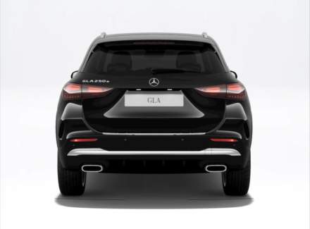 Mercedes-Benz - GLA