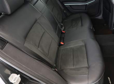 Mercedes-Benz - E-class