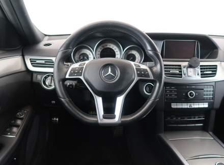 Mercedes-Benz - E-class