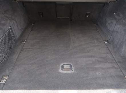 Mercedes-Benz - E-class