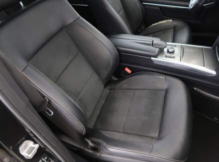Mercedes-Benz - E-class