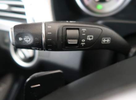 Mercedes-Benz - E-class